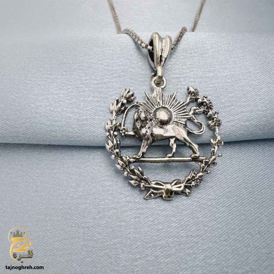 men-silver-necklace-nsm-n41 گردنبند نقره مردانه شیر و خورشید مدل NSM N41