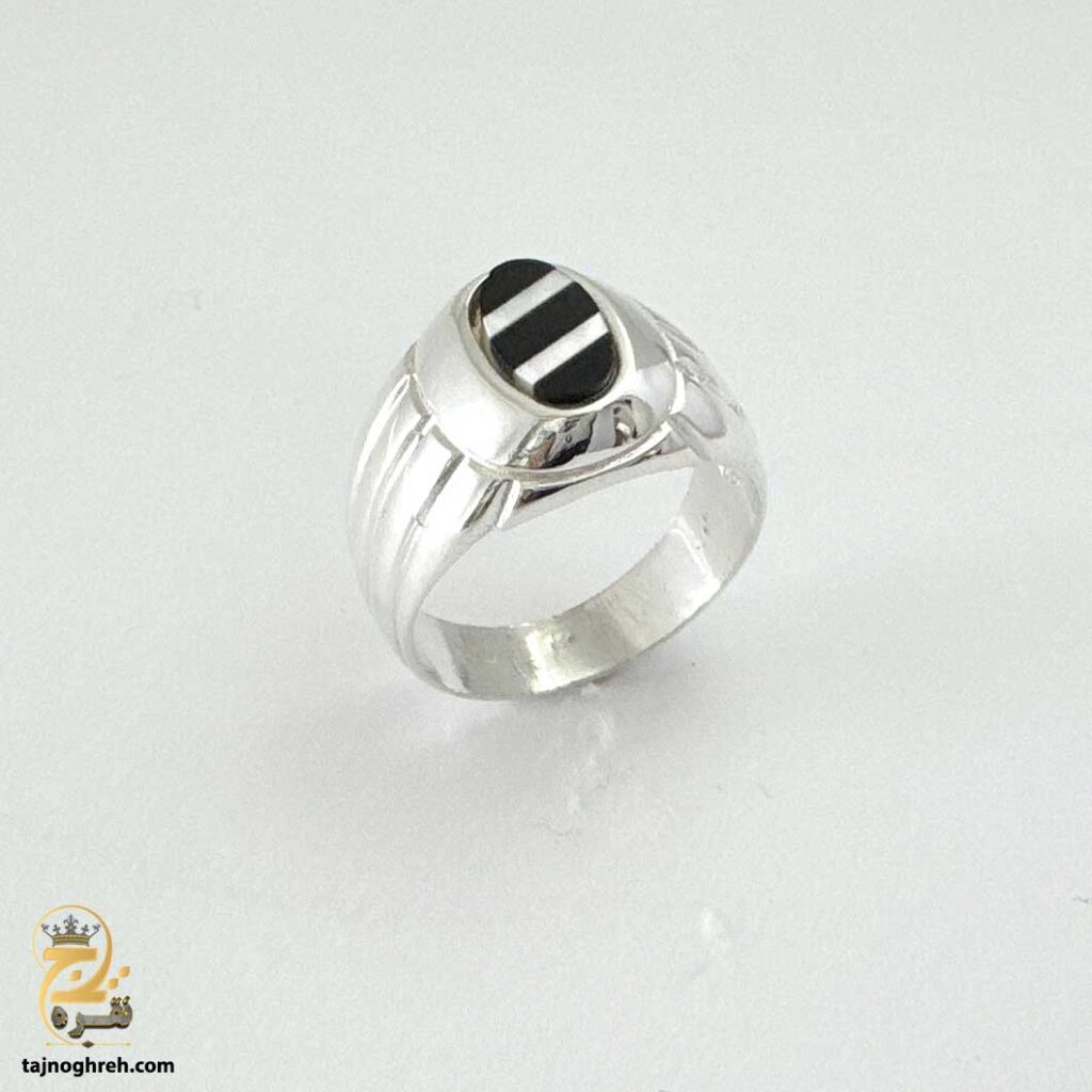 انگشتر نقره مردانه شیک مدل RSM K106
