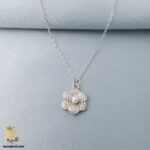گردنبند نقره زنانه طرح گل با نگین مروارید مدل ZSW Z61