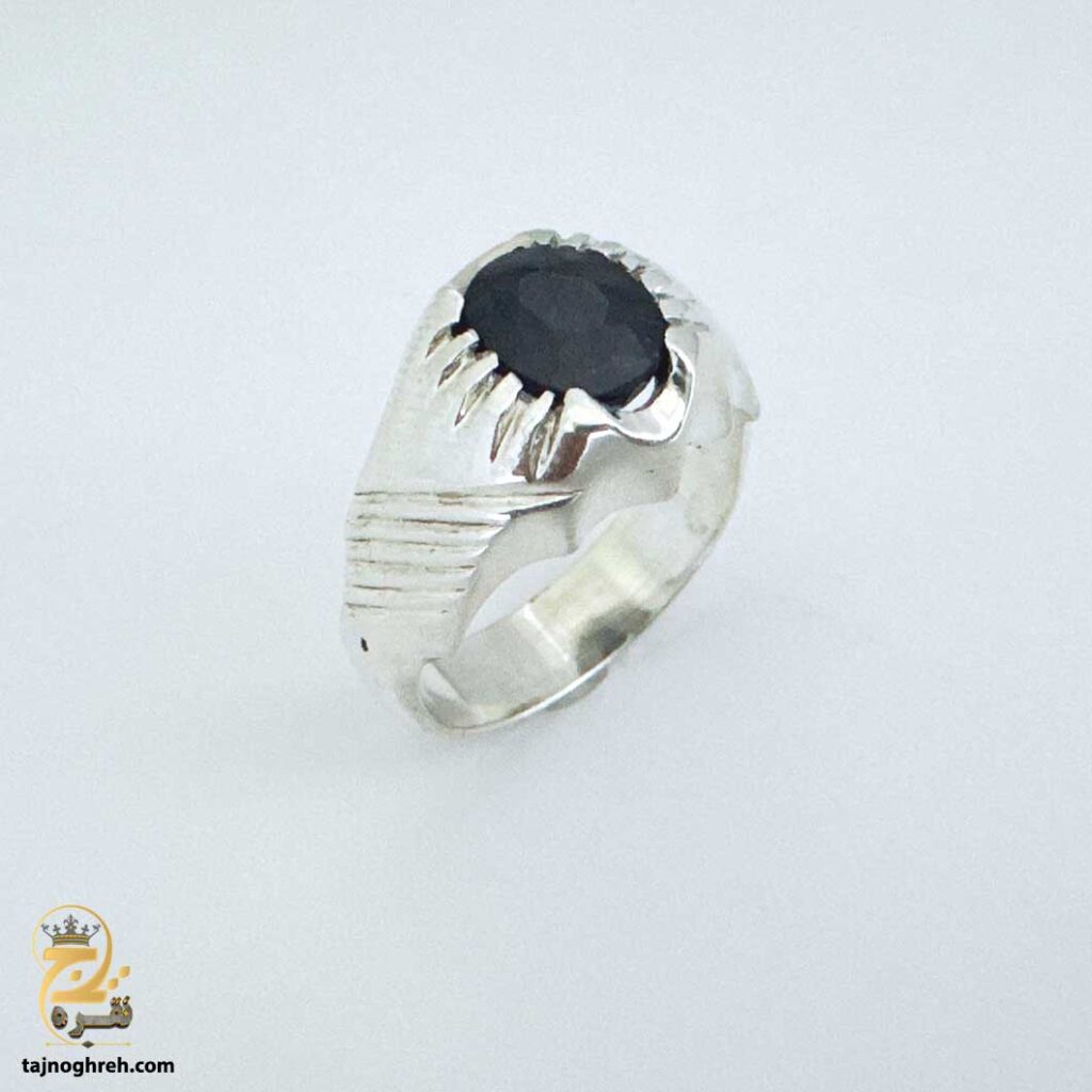 انگشتر نقره مردانه یاقوت کبود مدل RSM K129