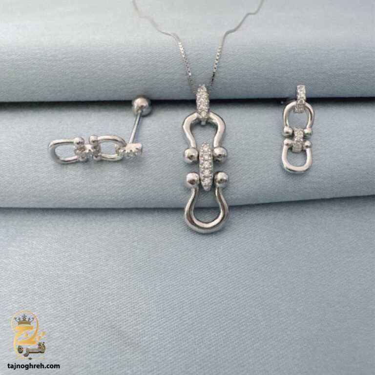 نیم ست نقره زنانه طرح امگا نگین دار مدل NSW N15