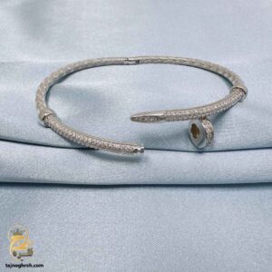 دستبند نقره زنانه میخی طرح نگین دار مدل DSW D82