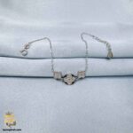 دستبند نقره زنانه ونکلیف طرح 3 گل مدل DSW D83 نمای کامل