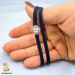دستبند نقره زنانه پلاک دار چرمی مدل DSW D97 داخل دست