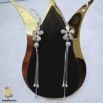 گوشواره نقره مجلسی طرح آویز گل مدل ESW E121 نمای کامل