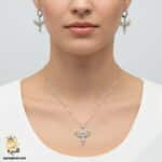 نیم ست نقره زنانه طرح فرشته مدل NSW N31 روی گوش گردن