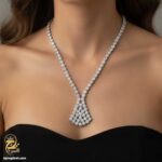 گردنبند نقره زنانه مجلسی نگین دار مدل ZSW Z103 نمای گردن