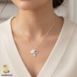 گردنبند نقره زنانه طرح گیتار و نت موسیقی مدل ZSW Z112 روی گردن