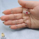 گردنبند نقره زنانه طرح بال فرشته مدل ZSW Z98 داخل دست