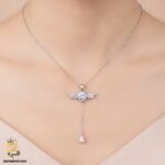 گردنبند نقره زنانه طرح بال فرشته مدل ZSW Z102 روی گردن