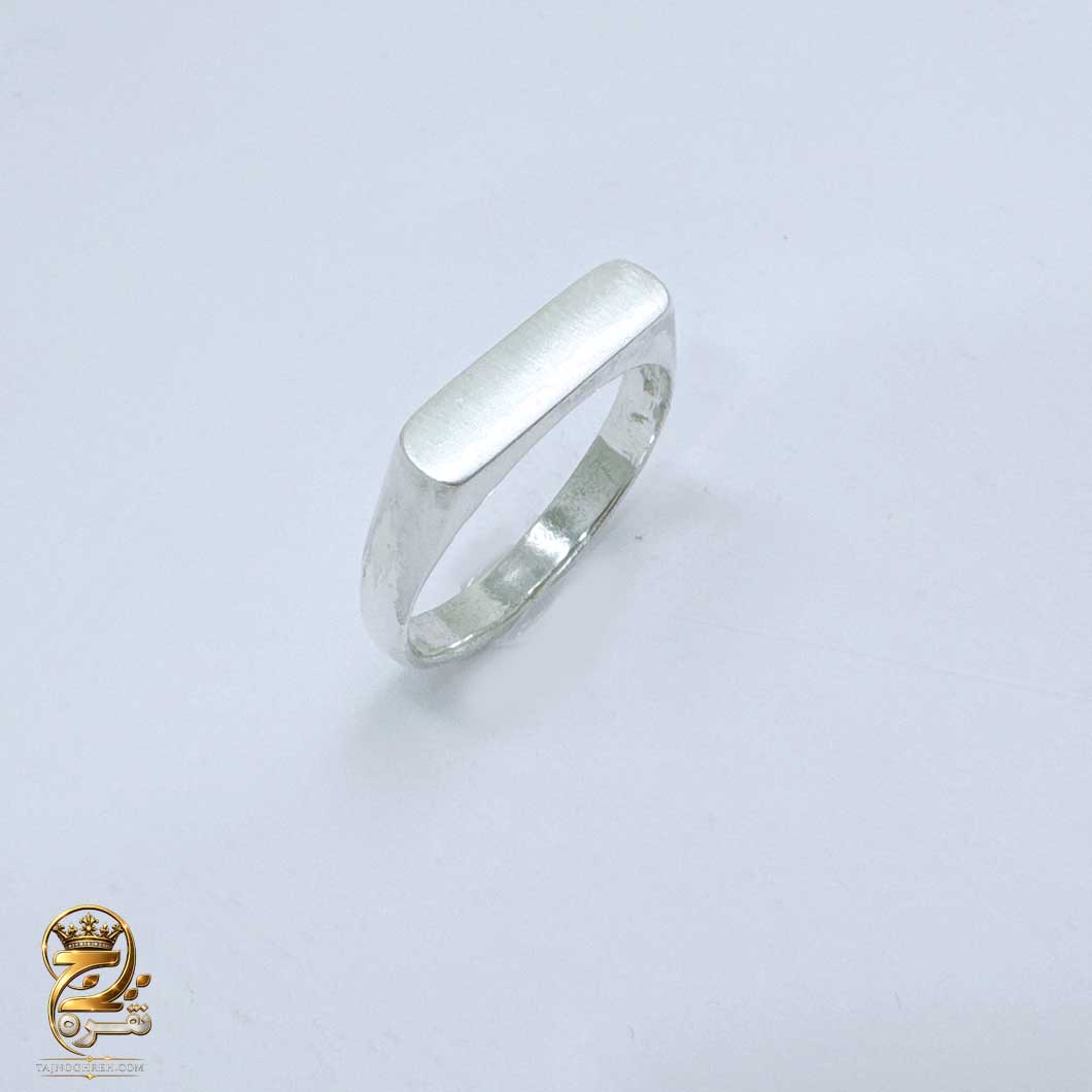 انگشتر نقره زنانه ساده طرح پلاک مدل RSW F71