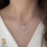گردنبند نقره دخترانه فرشته مدل ZSW Z134 نمای روی گردن
