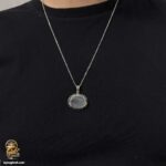 پلاک نقره مردانه مدل NSM N97 روی گردن